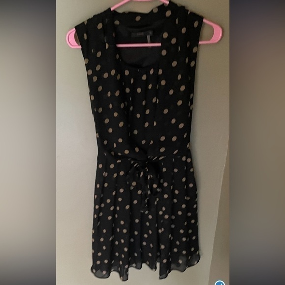 THML Dresses & Skirts - THML polka dot dress size small
